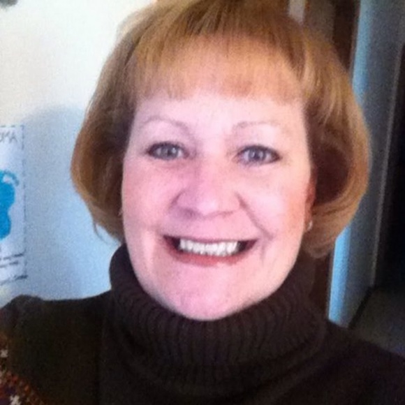 Meet your Posher, Connie - Picture 1 of 1